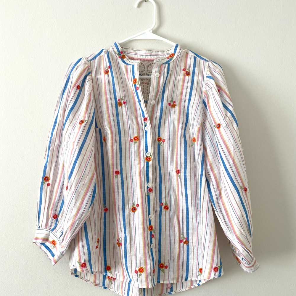 Button down shirt with small beaded flowers